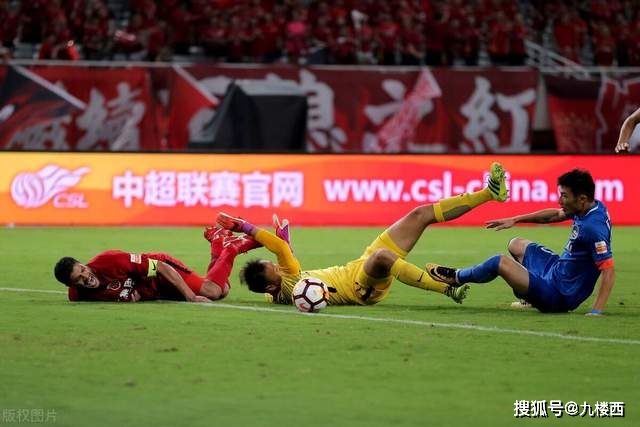 23岁郑钦文失利后情绪低落：我不想伪装自己